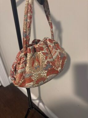 Vintage Clam Shape Frame Kimono Handbag Structured Bag Ornate Hardware